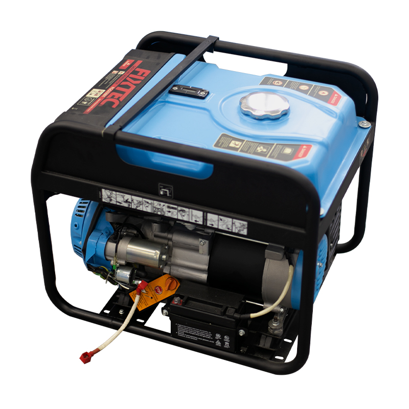 2800-W-Benzingenerator